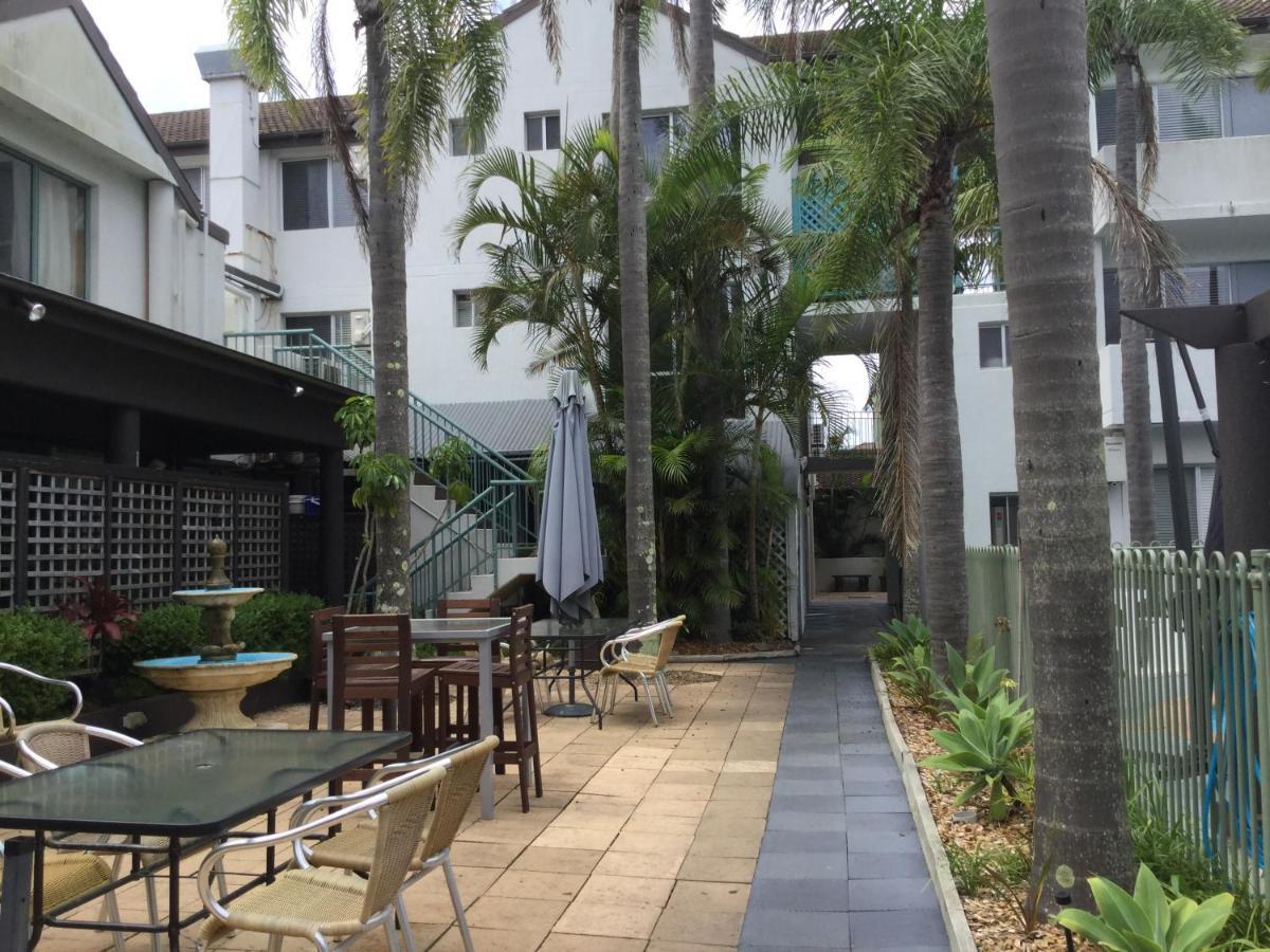 Oceanside Hawks Nest Hotel Exterior photo