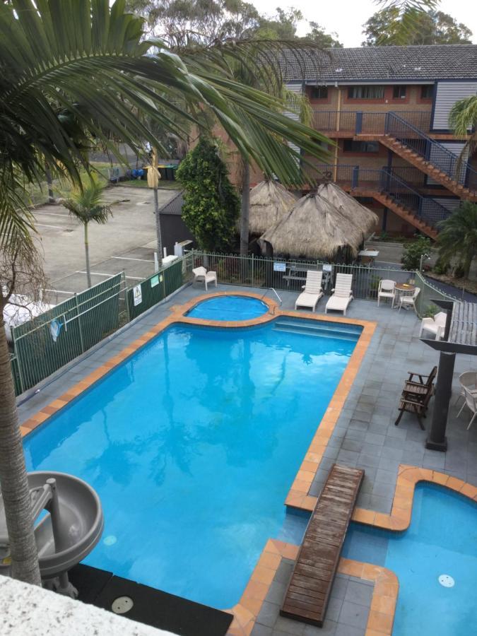 Oceanside Hawks Nest Hotel Exterior photo